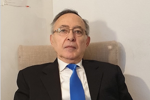 بهي الدين حسن: السيسي يتدثر بالجيش لأنه 