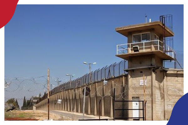 مصر: حملة لإنقاذ المعتقلين.. وانتقادات لفصل الموظفين لأسباب سياسية