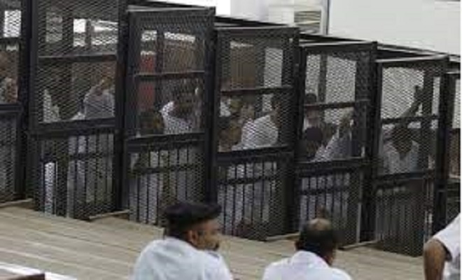 نشطاء بعد نقل مومياوات فرعونية: كان أولى أن نشهد المعتقلين محررين