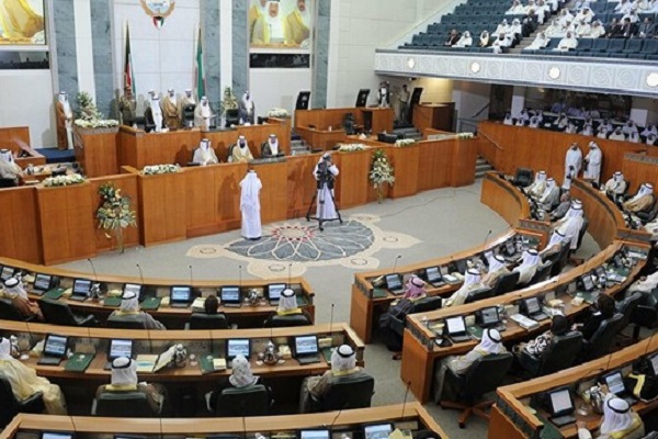 برلمان الكويت يوافق مبدئيا على تغليظ عقوبات التطبيع مع الصهاينة